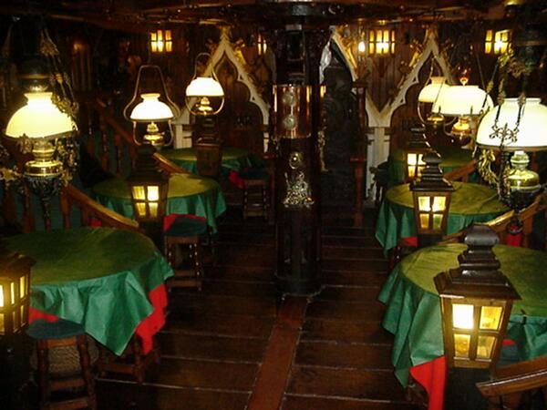 DevonGoodPub's tweet photo. The Highwayman Pub, Sourton Cross. One of the most unique pubs in the UK.
http://t.co/HMUmk3I1vL http://t.co/b7FOLsm05f