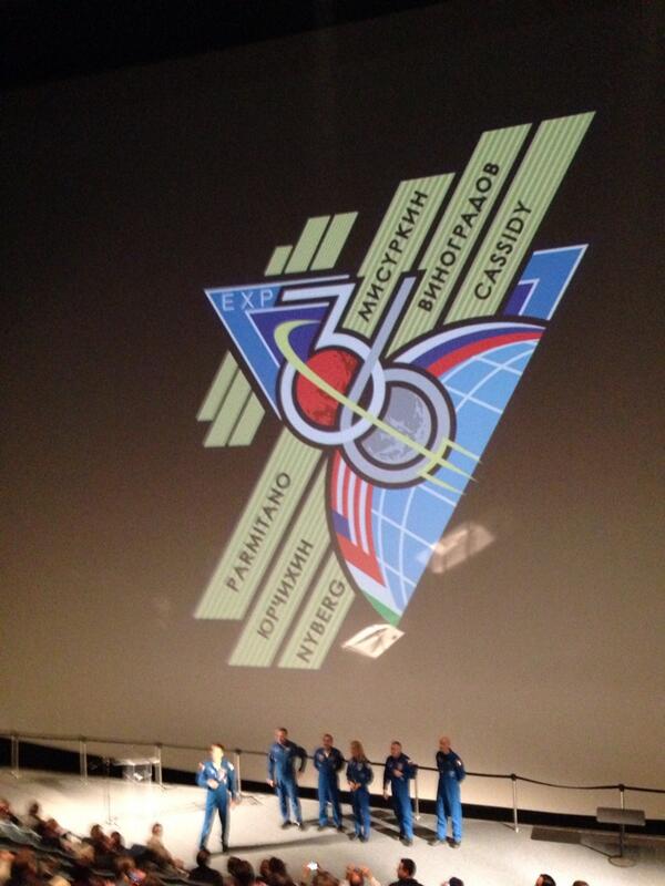 Astro_Nicole's tweet image. At Space Center Houston #ISS #Exp36/37 crew welcome home from space celebration