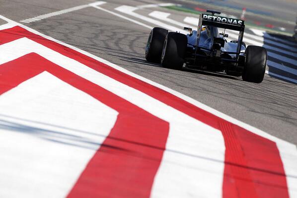 Hamilton rueda hoy ...