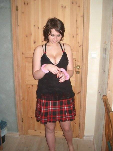 شرموطه وماما مبسوطه (@rnda2014) on Twitter photo 