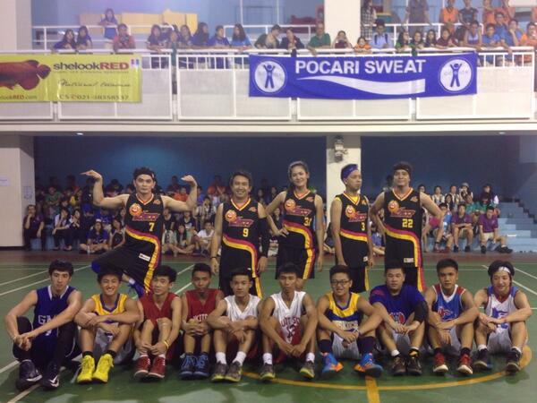 Terima kasih Ipeka udah undang kami... 😀😀🙏🙏🏀🏀 <a href="/augiefantinus/">augie fantinus</a> @YosiMokalu <a href="/selenamaria_/">Selena Maria</a> <a href="/udjudj/">Udjo</a> <a href="/tonggi22/">Yogi Finanda</a>