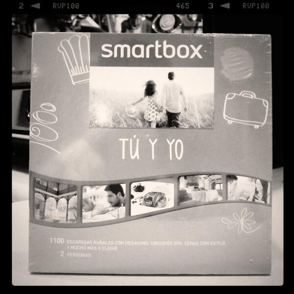 Pasante por el Acuarium y con tu consumición entrarás en el sorteo de este smarbox.Feliz San Valentin.....