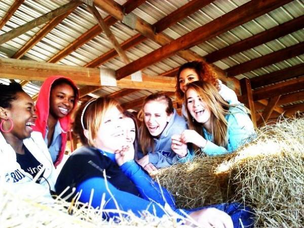 ahr_xo's tweet image. Take me back to the good days... #beforepractice #basketballteam