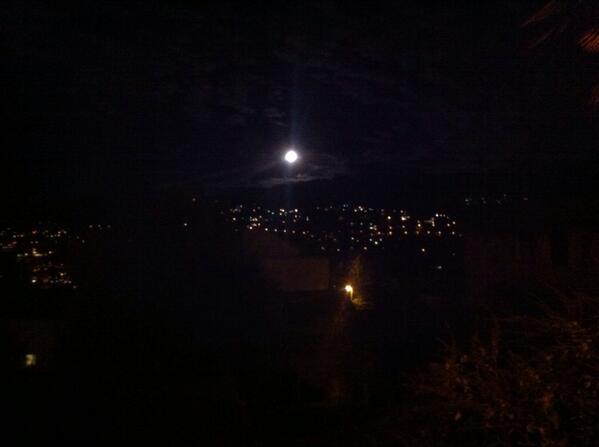 Antoislander's tweet photo. @WonderCarlotta Buongiorno Carlotta, ecco una foto di Lugano scattata alle 5:30
Buon San Valentino
Antonello http://t.co/oOaemjtSlf