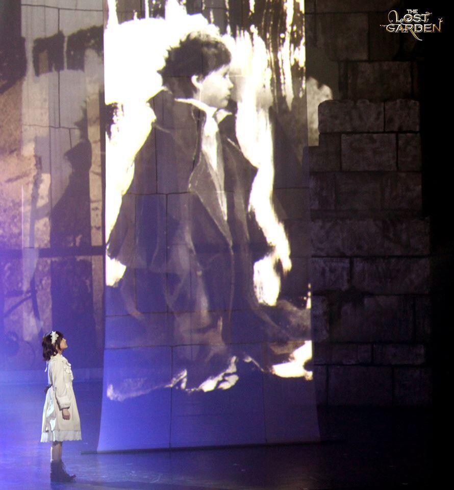 BgazarlCEAAwwAf.jpg:large