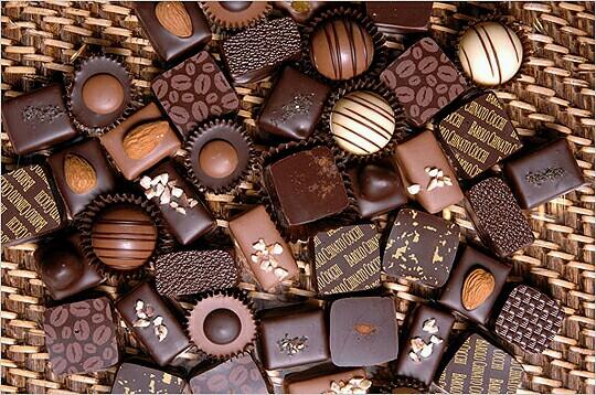 Шоколад 11. Шоколадные конфеты. Красивые конфеты. Конфеты шоколад. Красивые шоколадные конфеты.