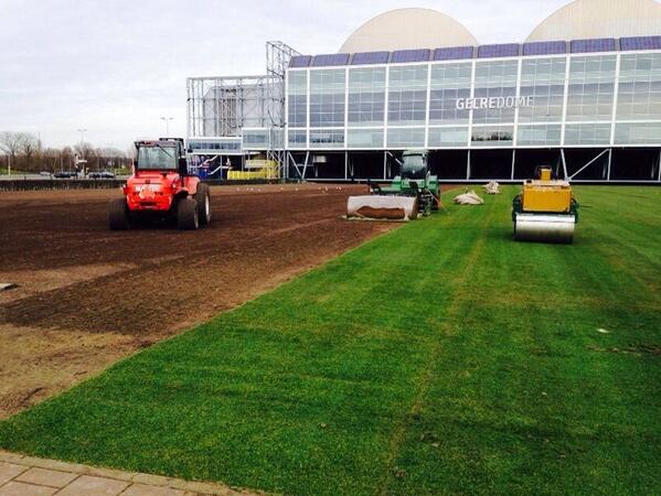 Nieuwe grasmat Vitesse <a href="/GelreDome/">GelreDome</a>!