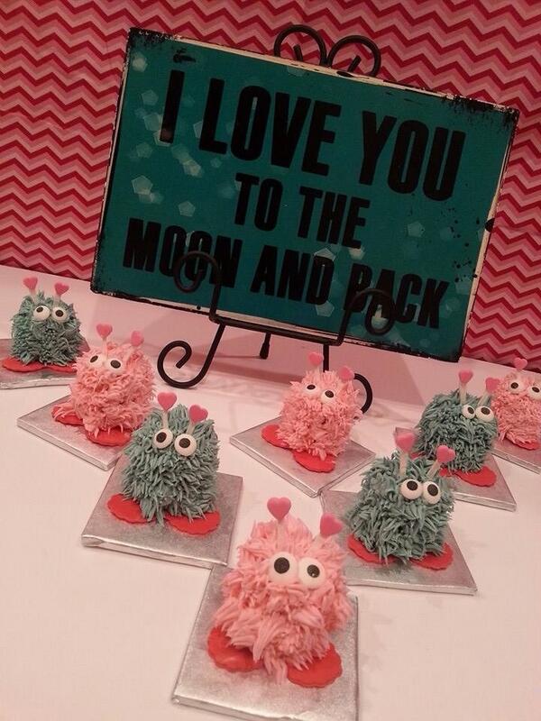 EyeCndyBakeShop's tweet photo. Love Bugs!!  #HappyValentinesDay http://t.co/VdtqltdVUR