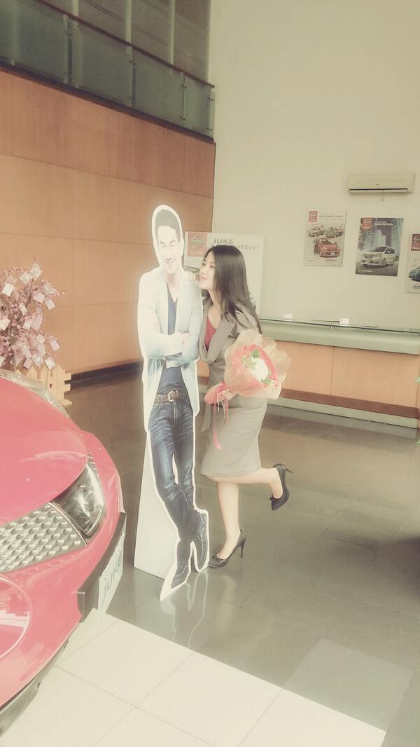 MeryMerlin's tweet photo. @NissanID http://t.co/T27h3T7M52