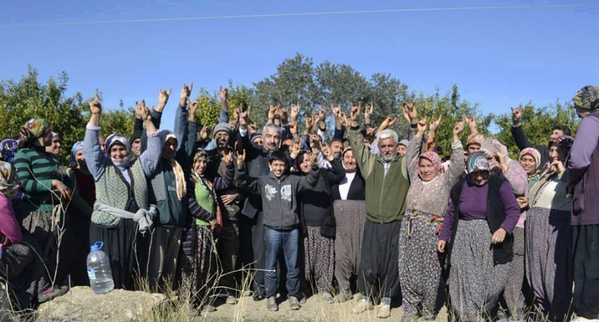 IstiklalTurk's tweet photo. Köylerde,
Kentlerde,
Her yerde, 
Oylarımız, 
MİLLİYETÇİ HAREKET'e.. http://t.co/6nDSilx6fJ