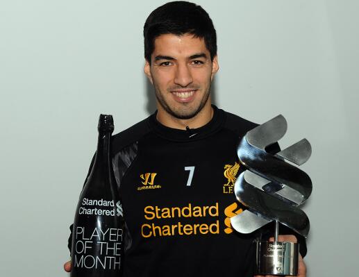 LFCphoto's tweet photo. For the 4th consecutive month...@luis16suarez is the @StanChart Fans Player of the Month. Congrats! #LFC #January http://t.co/26N1wX9CiK