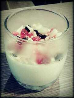 Celcius_Cafe's tweet photo. Cream brulle salah satu makanan penutup favorit di #celcius_cafe http://t.co/xzXCRbvNR7