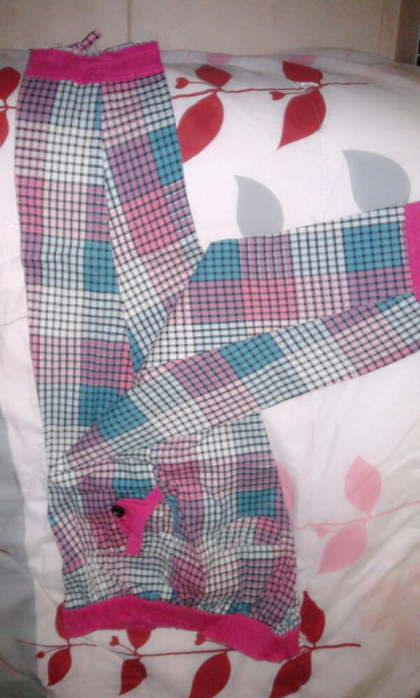 vimiolshop's tweet image. Ini size apaa? :))"@AliviaThemes: #barter or sell, celana selutut http://t.co/hQfka9HoeN"