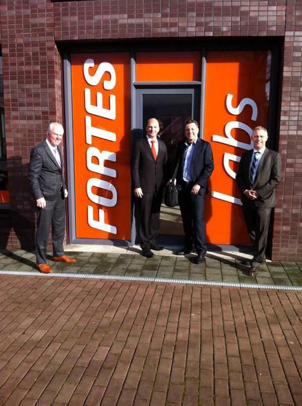 Goed verhaal dir #SanderNijenhuis van #FortesSolutions in bijzijn van de directie #Wadinko en bezoek aan #FortesLabs