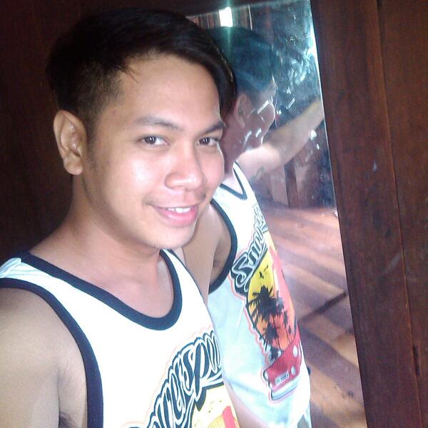 lesterMhan's tweet photo. love is my religion http://t.co/xe0ofD0hWj