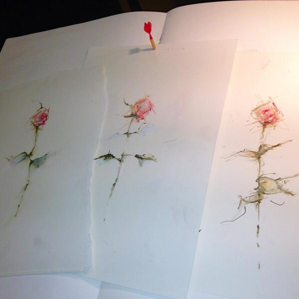 IsabelleRowe's tweet photo. Paper Roses &amp; Love to you! Xxx @EmilyGraceBevan http://t.co/Y3l5SX9wG9