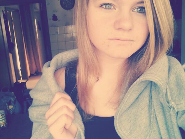 Steffie_Dowayst's tweet photo. Wir waren nicht perfekt doch vielleicht in einer anderen Zeit...♡ http://t.co/7miLdX11Cl