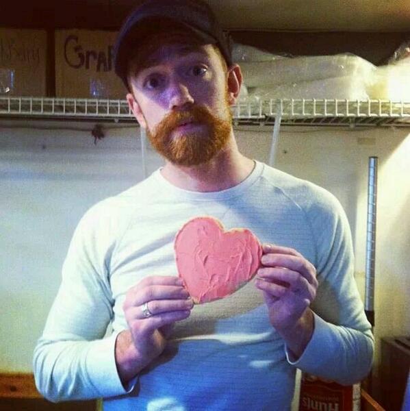 GayBeardClub's tweet photo. HAPPY VALENTINES DAY! #ginger #Gayginger #gaybeards #gay #beard #facialhair #gayboyswithbeards #gaybeardclub http://t.co/e5cOj2HAmG