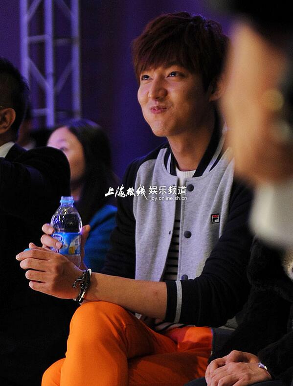 Сольюн и минхо. Укен и минхо. Укён и минхо. Сольюн и минхо. Минхо вампир.