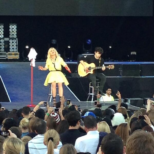 Embedded image permalink