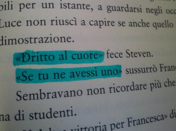 austin_acogdr's tweet photo. sto libro è hxhdvdbdx #r http://t.co/xk2jH0ODbV