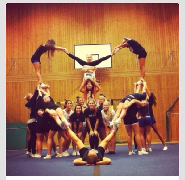 CheerDanceIntl's tweet image. Always been a fan of this pic, and how fitting today!  Happy Valentines Day!!!