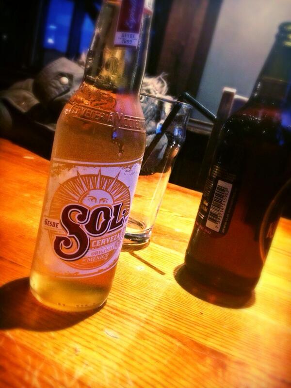 RoganJr's tweet image. busy day ends with a beer! 👌