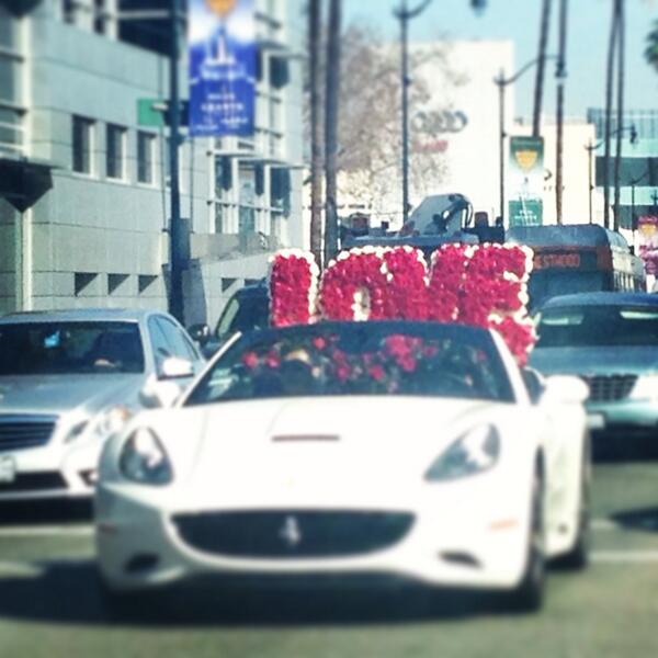 Just saw this #HappyValentinesDay #amazing