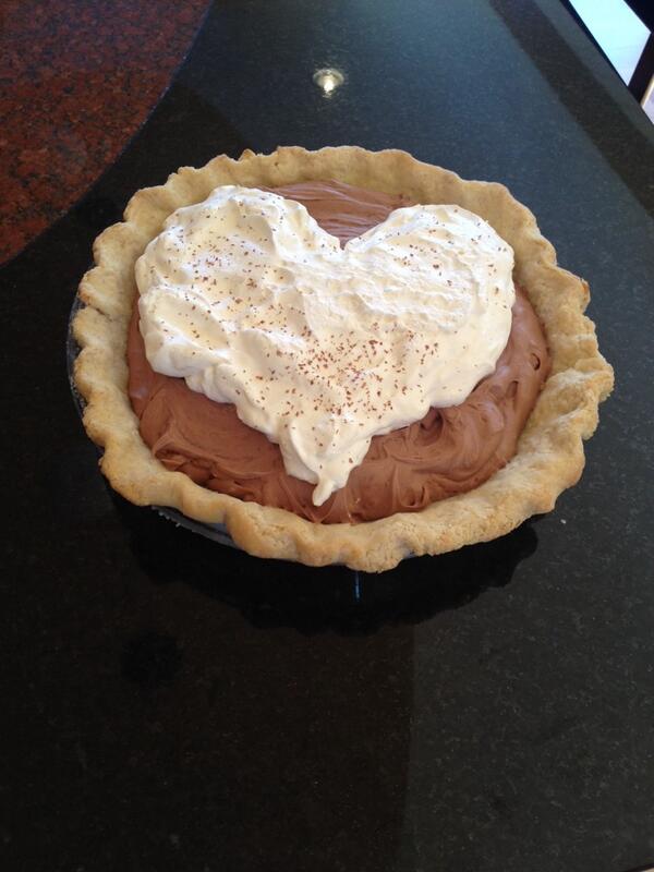 techieFarhan's tweet photo. Thank you @MarthaBallard for baking this beautiful Valentine's day pie for us. You are the best!!! http://t.co/kTQRERSjOc