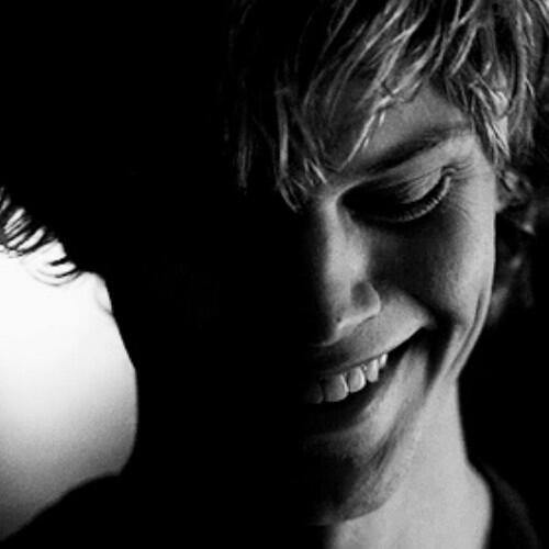 Evan_allgdr's tweet photo. 'non dare per scontato una persona perché se lo farai , la perderai' http://t.co/J4dPygU3cx