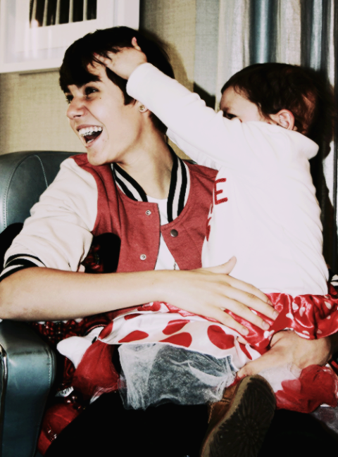 7Fernandita's tweet photo. @justinbieber I Love You #2YearsOfJavalanna http://t.co/cSnG1OEN2q