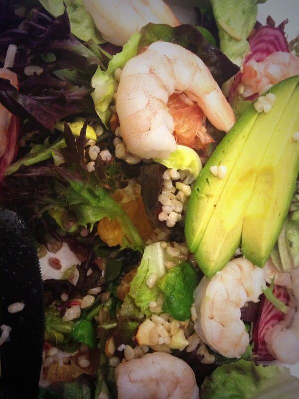 EXOSsports's tweet image. When asked what's one of the best things about training @AP_Combine @jmattjmattjmatt said "the food"! #coloryourplate