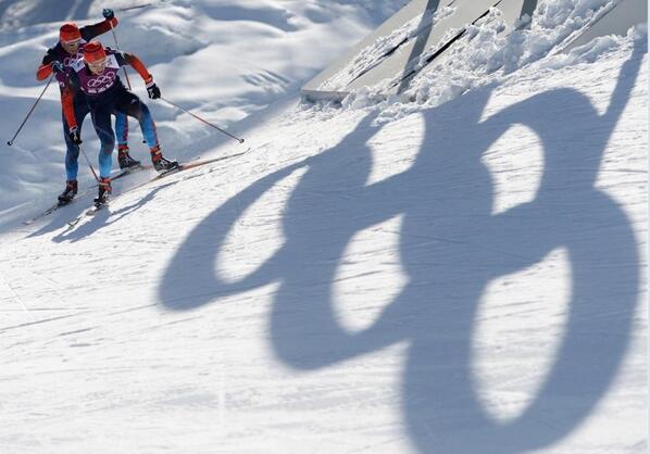 Лыжники черноусовы. Лыжные гонки Сочи. Сочи зимой на беговых лыжах в Лауре.