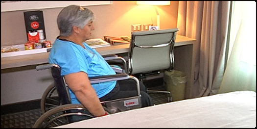 CNNChile's tweet photo. Guía hotelera para personas discapacitadas http://t.co/efolHDkaPy #CNNChile http://t.co/D9VnomJhbw