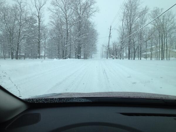 CarrieCBlack's tweet photo. I'm #snoverit This is #snoverload The roads to northwest of city are a mess.. Again! Be careful! #Skytrak13 @WTHRcom http://t.co/xd7EeHHU2R