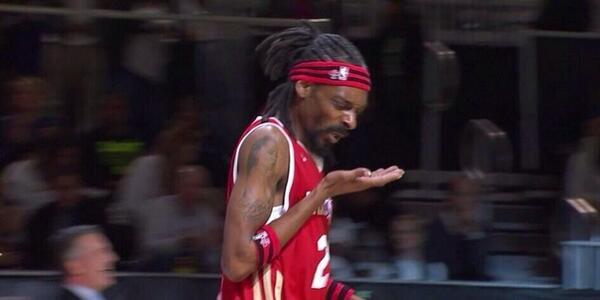 FunnyPicsDepot's tweet photo. when the cashier give you the wrong amount of change http://t.co/fdORC8ceqa