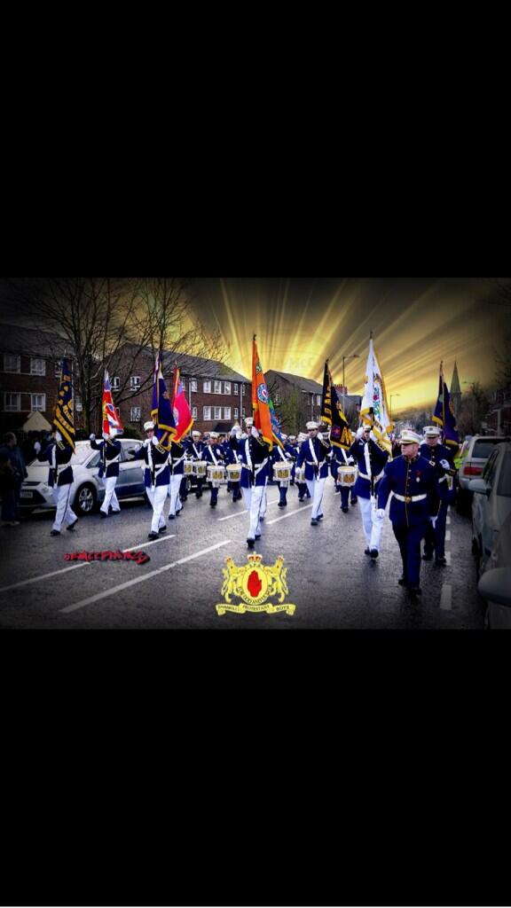SpbfbN1's tweet photo. Champion's ulster's n1 flute band http://t.co/ILPj5ruOT9