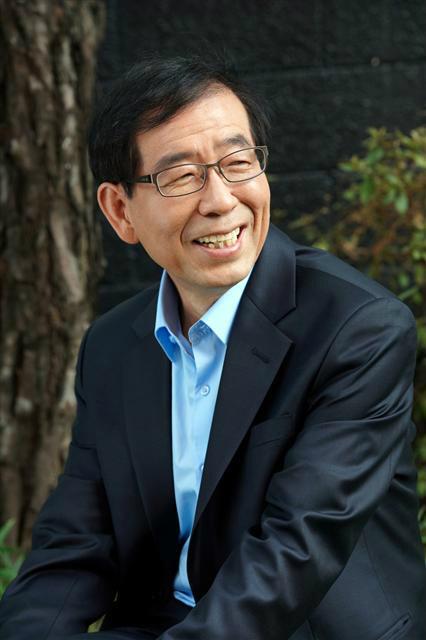 pattyy0098's tweet image. 6월 서울시장 선거를 앞두고 박원순 시장이 여유롭고 자기 자랑도 한단다. 그만큼 서울시 운영을 잘했다는 반증이다. 싸움질. 비리질. 성추행질, 모함질 하는 어떤 국회의원 보다. 자랑질 하는 박원순이 멋지다.