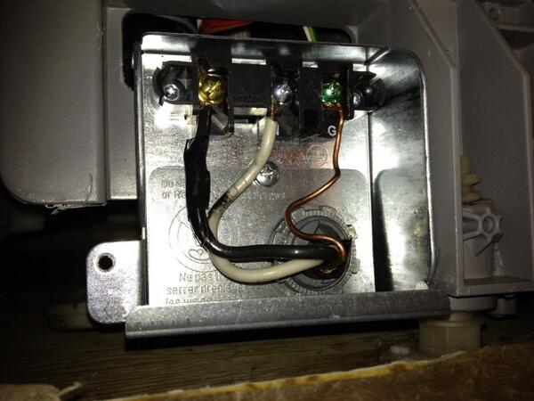 JennLisowskiRN's tweet image. This is how it should be connected. #basicelectrical. Bosch dishwasher botch