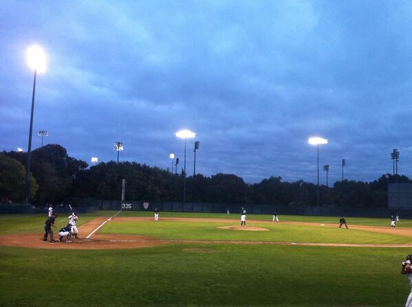 JMWillbe's tweet photo. #stanford #baseball #stanfordbaseball Stanford vs Rice！first time to watch baseball http://t.co/caZFzjFFgu