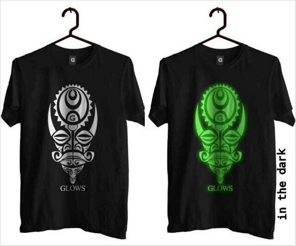 singlesurvive's tweet photo. Kode : GLows-2 
-Glow in the dark -
Cara Order via sms :[Nama+Alamat+ukuran+Kodebaju] http://t.co/6xP3MP18W0