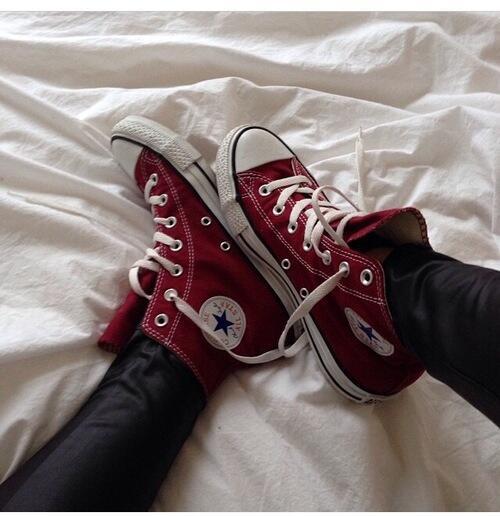 TopOutfits's tweet photo. Converse 😍😍😍 http://t.co/jcv1pUb3kP