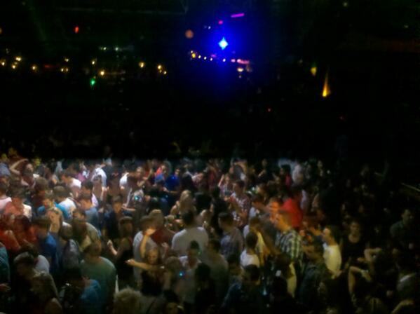 5FM's tweet photo. RT @Noli_993: Such an awesome night!!! The @5fm Djs were insaaaane!!! #lovesucks5 #Manhattansclub #whoopthereitis :D http://t.co/i9dgxms9tH