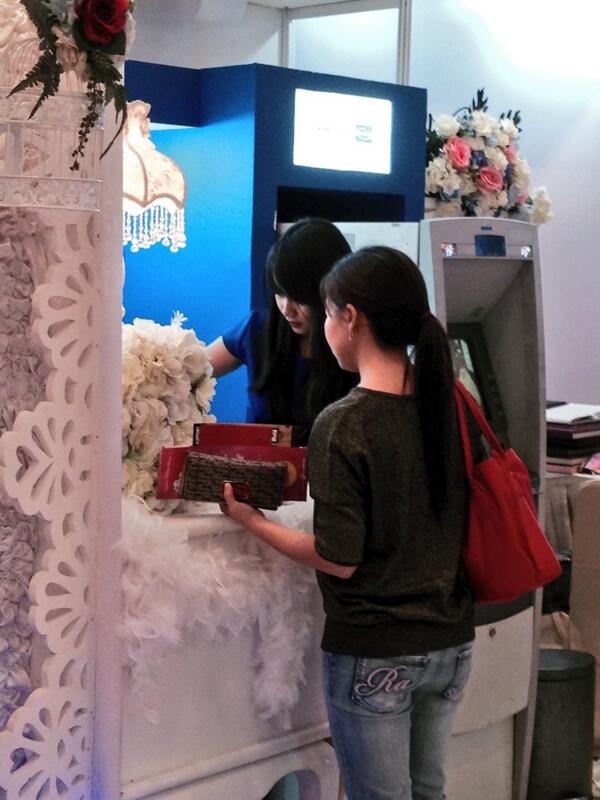 jaringanprima's tweet photo. Swipe Rp 1 bisa ikutan lucky dip di booth PRIMA @GrandWeddingID hadiahnya banyaaakkk http://t.co/1Y5CRBns8B