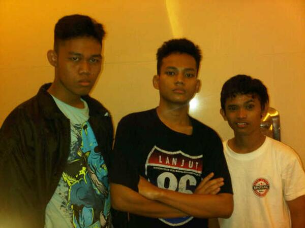 Petarung jalanan <a href="/deryz/">DK</a> <a href="/AcilTingting/">yazid</a> <a href="/dadennandaka/">Mah Daden</a>