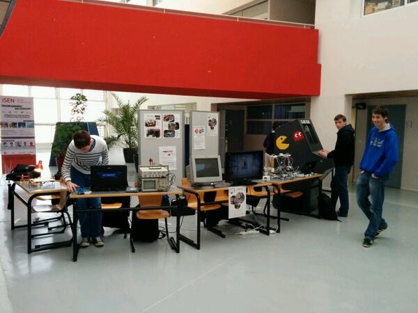 Le stand <a href="/ISENElec/">Club Elec ISEN Brest</a> est parfait !