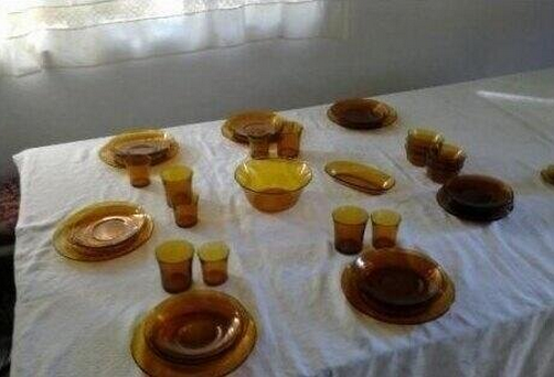 Amador_Rivas's tweet photo. RT si tu abuela también tenía esta vajilla. http://t.co/EBCgmYD4jL
