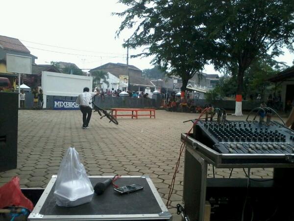 Performance <a href="/CycleStreetFix/">CycleStreetFix</a>  at Mixbike Event at Desa Tridaya Sakti tambun