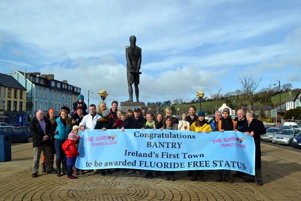 VisitSheepsHead's tweet photo. Bantry has been accredited as Ireland's first #flouride-free town! #rtweek2014 http://t.co/QxUn0vMX8K