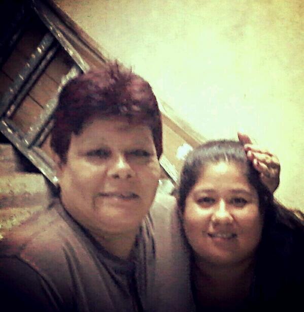 ya_viene's tweet photo. Alejandra Maldonado(compañera de periodismo) http://t.co/cbQlWxaVsz